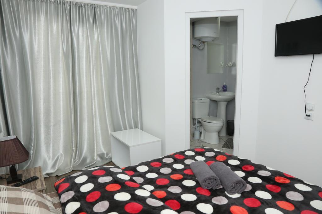 Hotel Elma Kutaisi Esterno foto
