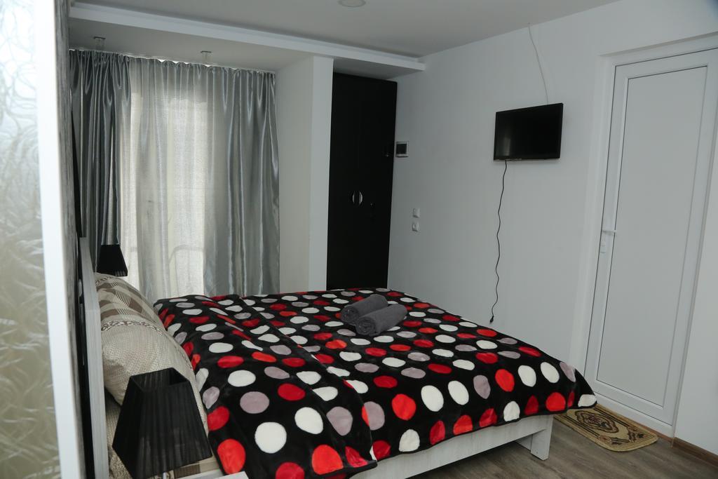 Hotel Elma Kutaisi Esterno foto